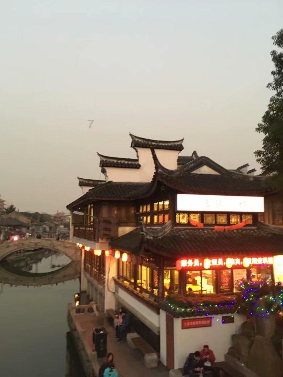 闺蜜的时尚对决